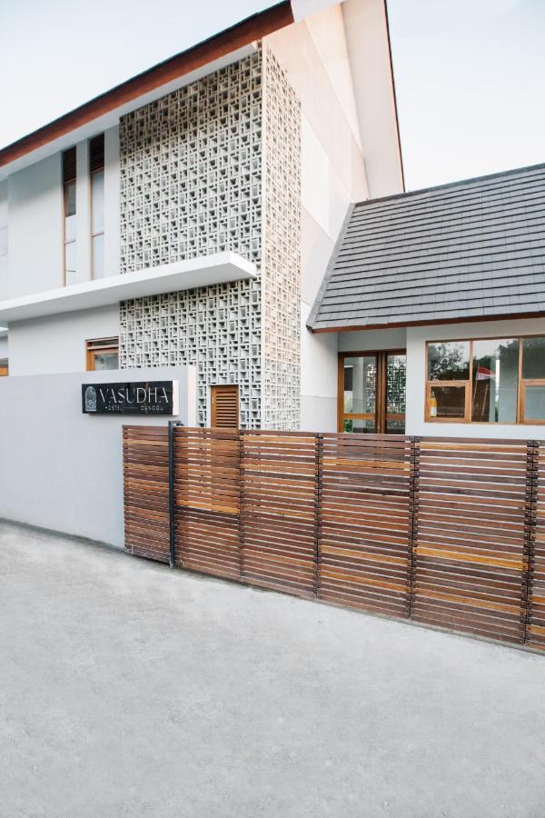 Vasudha Hostel Canggu エクステリア 写真