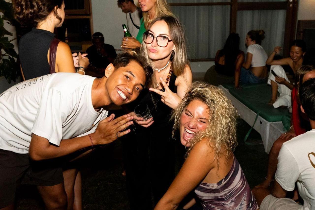 Vasudha Hostel Canggu エクステリア 写真
